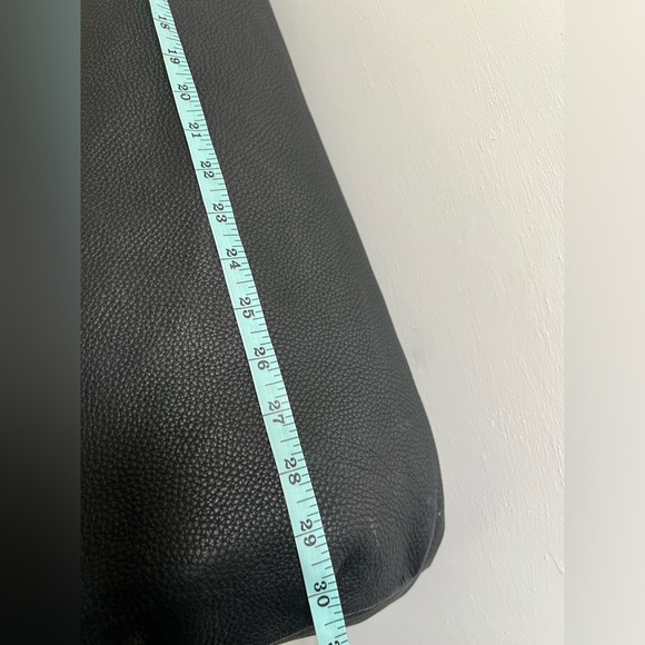 OMBELINE PEBBLE LEATHER HOBO BAG - Picture 8 of 14